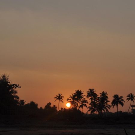 Tutti Garden Bungalows Hotell Mormugao Eksteriør bilde